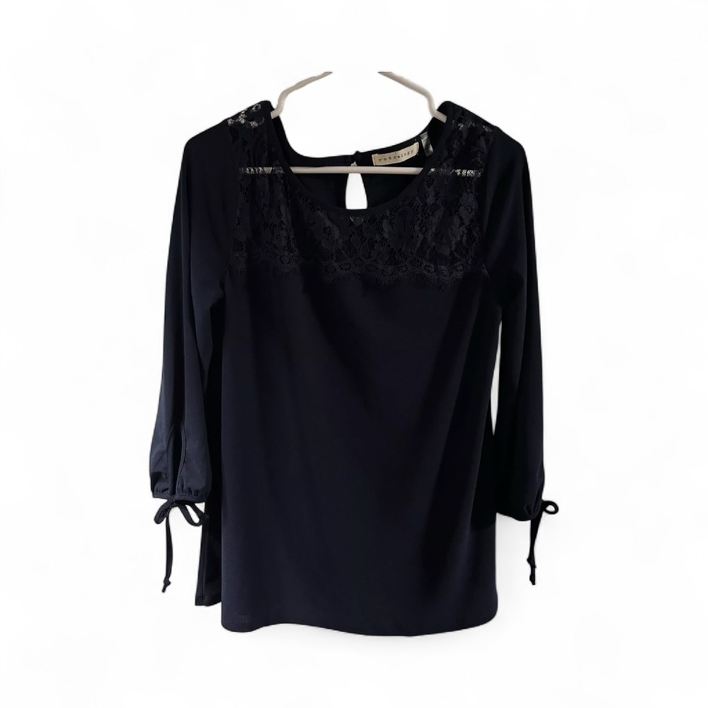 Women’s medium pretty shirt